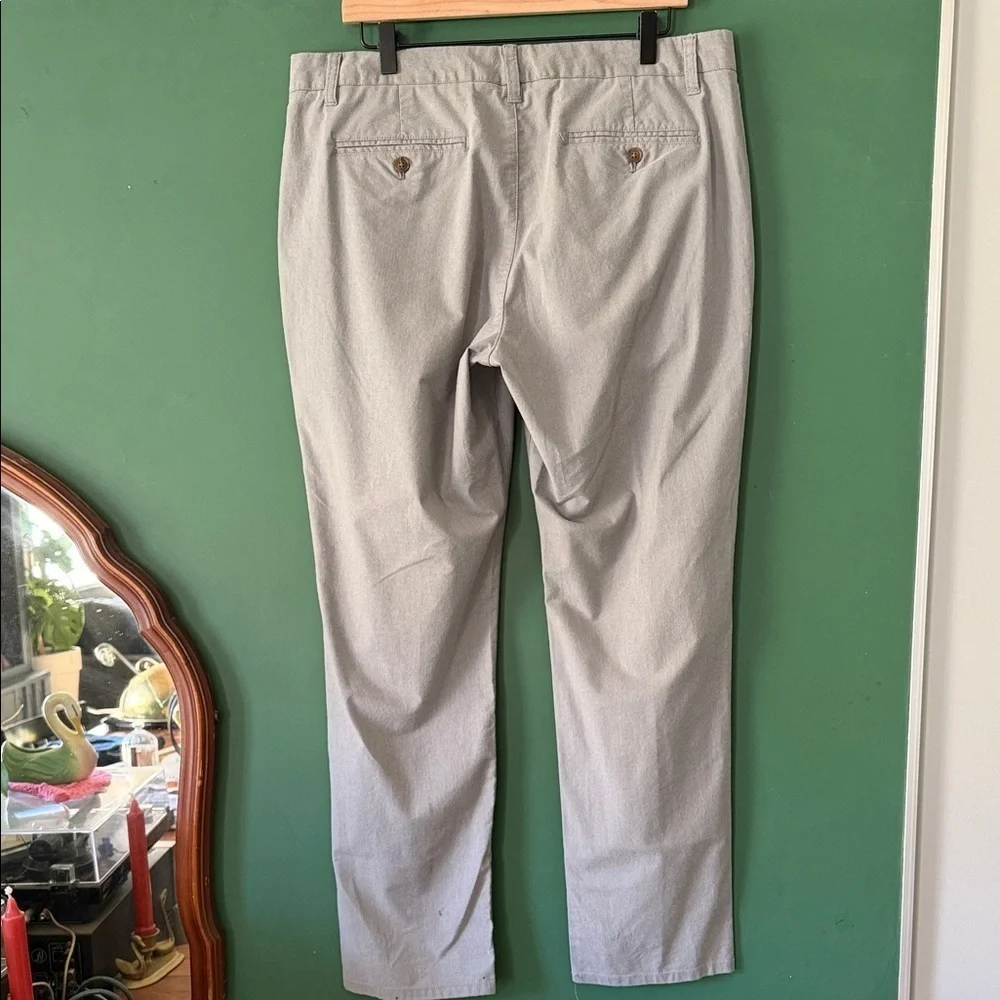Bonobos The Chino 2.0 Athletic Fit Mens 35x30 Light Grey Classic Preppy